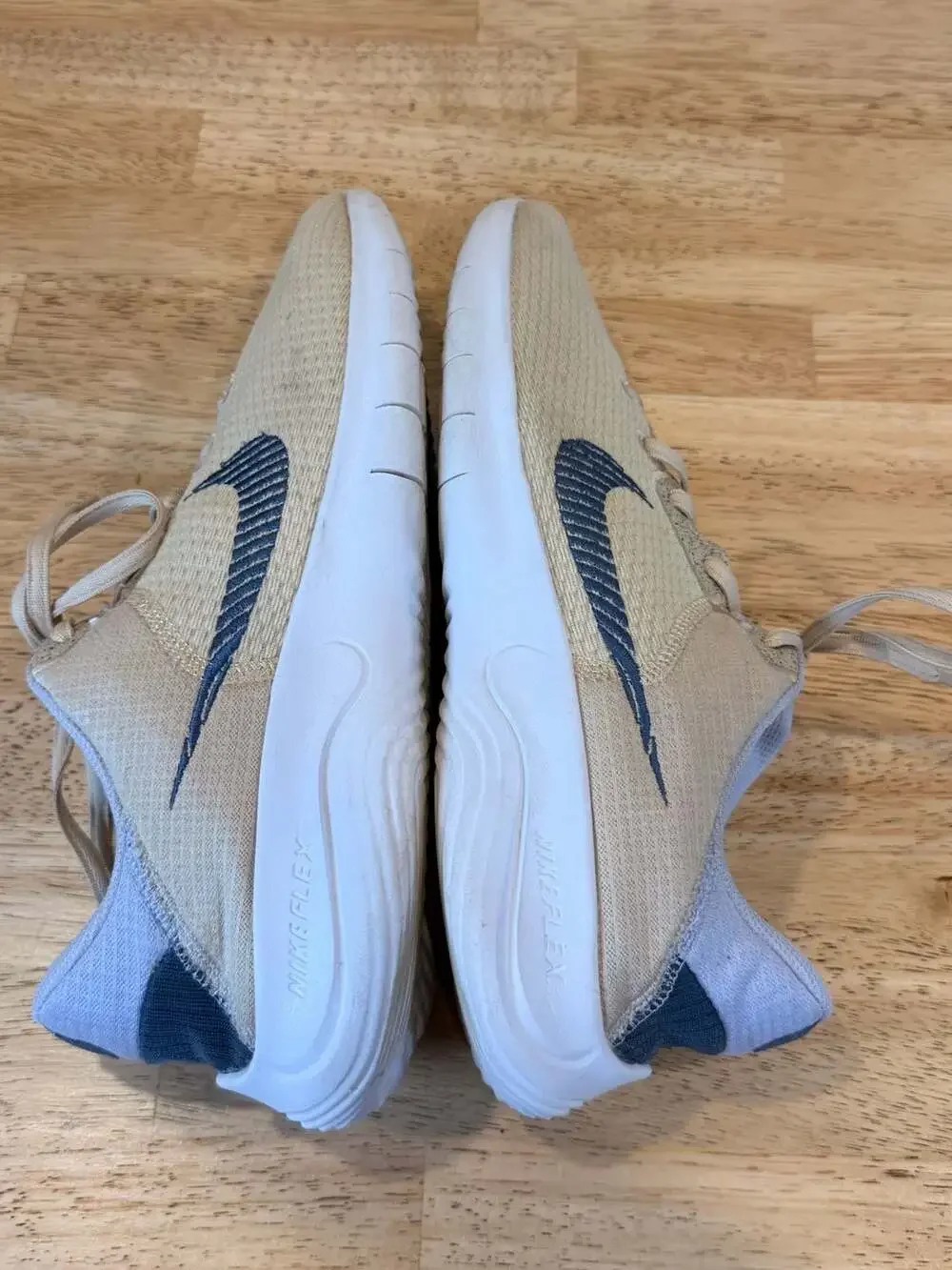 Nike Women's Flex Experience Run 11 Next Nature Sanddrift Size 11